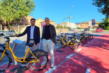 La nova estació de la Ganxeta està ubicada al carrer de Recasens i Mercader.
