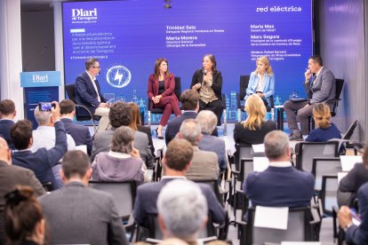 Mesa redonda del acto.