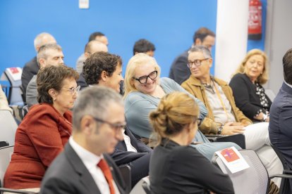 Al centre, els consellers de l'Ajuntament de Tarragona Cecilia Mangini, ​Guillermo García de Castro, Sandra Ramos i Isabel Mascaró.