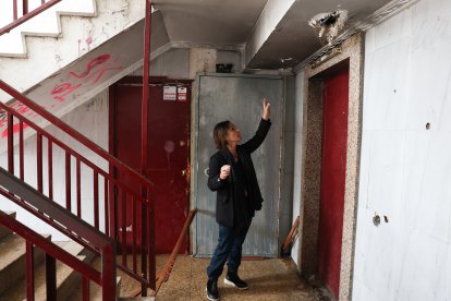 Los vecinos de las casas de colores de Campclar, hartos del deterioro de sus viviendas.