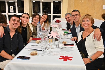 Participants en el '13è Sopar de les Estrelles Contra el Càncer'