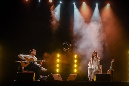 Imagen del concierto de esta tarde, con Pau Figueres y Judit Neddermann.