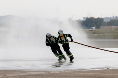 Imagen del simulacro en el aeropuerto de Reus