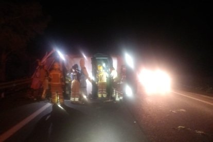 Bombers ha taponado una fuga de combustible.