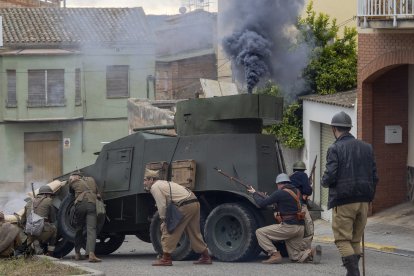 Recreació als carrers de Flix dela Batalla de l'Ebre.