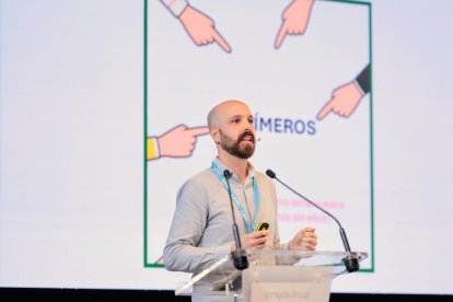 Saúl Vallejos, director del Grupo de Polímeros de la Universidad de Burgos