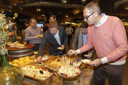 Varios de los invitados a la velada en La Boella.