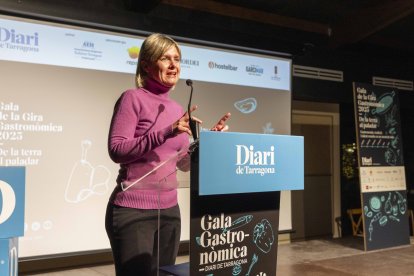 La presidenta de la Diputació de Tarragona, Noemí Llauradó durante su discurso.