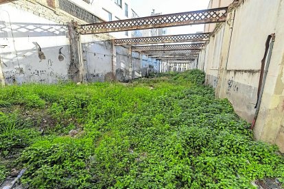 El antiguo garaje Segarra, entre Unió y Fortuny.