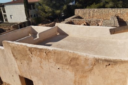 Las cubiertas de las casas han sido recuperadas con técnicas arqueológicas.