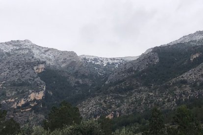 Las montañas de Paüls, nevadas