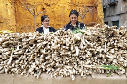 Valls viu aquest diumenge, 25 de gener, la 44a edició de la Gran Festa de la Calçotada.