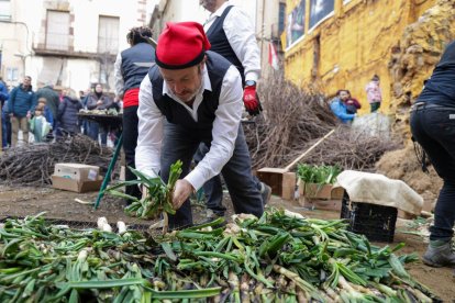 Valls viu aquest diumenge, 25 de gener, la 44a edició de la Gran Festa de la Calçotada.