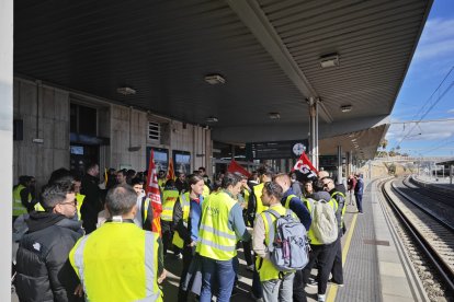 Sindicatos, manifestándose.