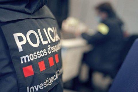 Un agente delos Mossos d