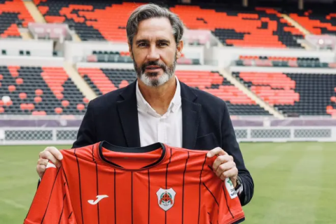Vicente Moreno en su presentación como entrenador del Al-Rayyan SC.