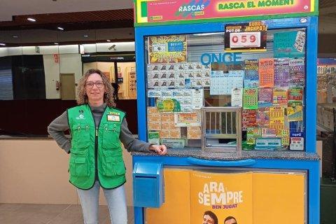 Celia Fernández, vendedora de la ONCE que ha repartido suerte en Reus