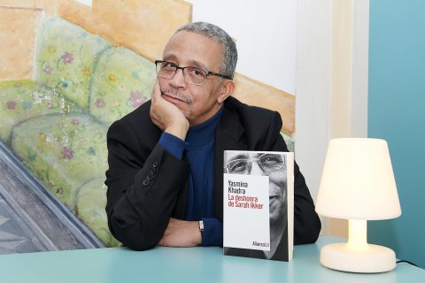 El escritor argelino Yasmina Khadra en un momento del BCNegra, que recientemente se ha celebrado en Barcelona.