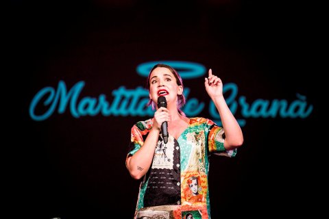 La reconocida humorista Martita de Graná en una de sus actuaciones.
