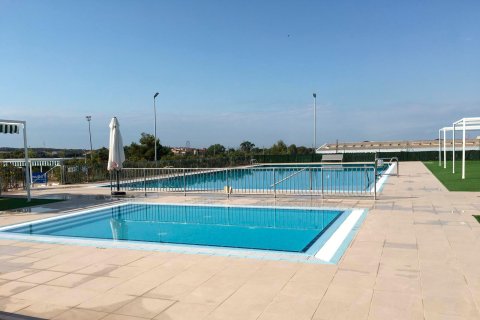 La piscina d’estiu de l’Arboç.