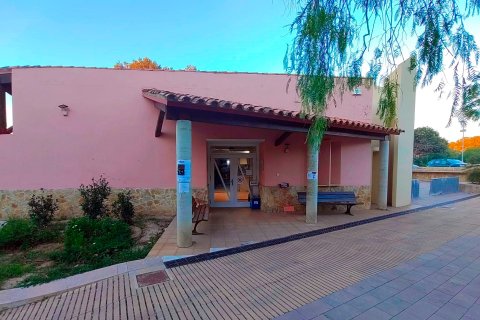 Empiezan las obras para modernizar el consultorio médico de Altafulla