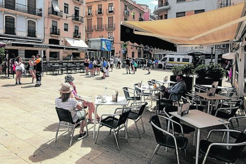 La Plaça de la Font es una de las zonas de la ciudad más concurridas de terrazas.