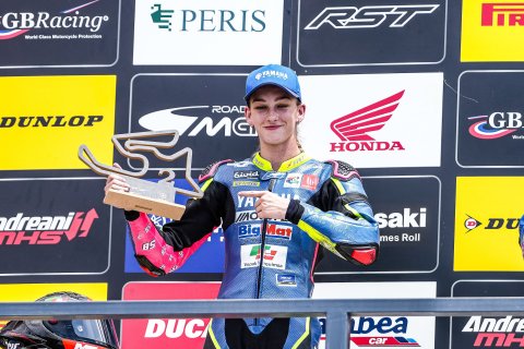 Paola Ramos en el circuito de Navarra