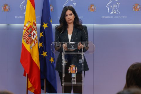La portavoz de VOX en el Congreso, Pepa Millán, ofrece una rueda de prensa, este martes, en el Congreso de los Diputados en Madrid.