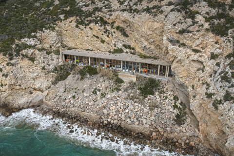 Las obras obligan desde el lunes a modificar el servicio en el corredor sur de Rodalies y Regionals