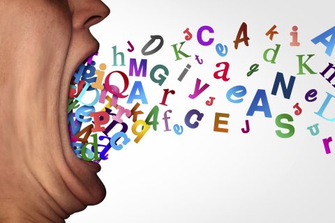 En l’apràxia de la parla la persona acostuma a comprendre bé i normalment sap el que vol dir.