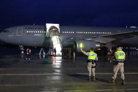 Un avión del Ejército del Aire y del Espacio español aterrizó este sábado en la base aérea de Torrejón de Ardoz (Madrid)