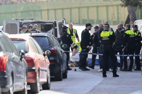 Una mujer ha fallecido este sábado en Zaragoza tras recibir varios disparos de un hombre que después se ha suicidado.