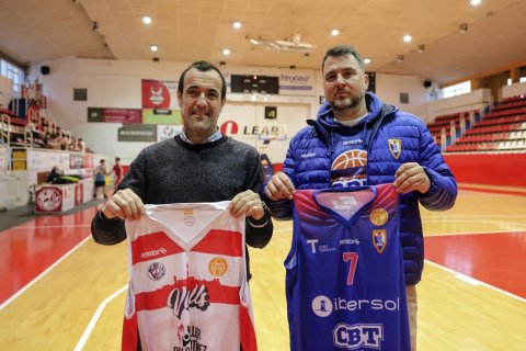 Miki Larraz y Toni Larramona, entrenadores del Valls y CBT.