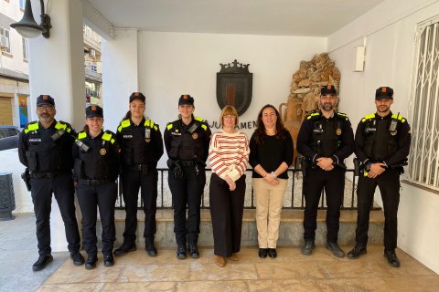 Els nous agents, amb representants del Consistori