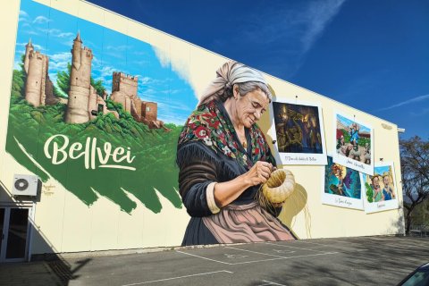 El mural plasmado en un muro en Bellvei.