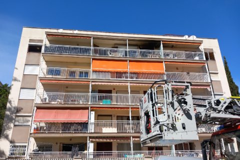Imagen del edificio en el que se ha producido el incendio en Salou