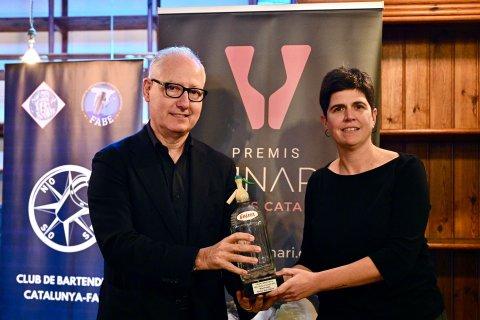 Xavier Martínez, de Vermuts Miró, recibiendo el galardón al Vermut Innovador 2026.