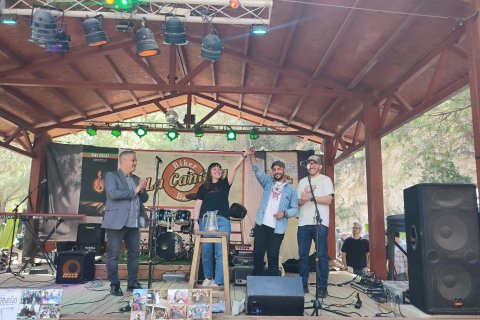 Un momento del homenaje e Emilio del Bar Coral.