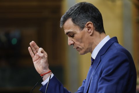 El presidente del Gobierno, Pedro Sánchez, ante el pleno del Congreso para explicar la posición del Ejecutivo contra la guerra en Irán e informar de las medidas adoptadas para combatir sus efectos.
