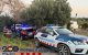 Imagen de los agentes de los Mossos y de la Policía Nacional en la finca donde se halló el cadáver en Riudecols