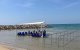 Sillas en la orilla del mar en Cunit
