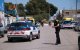 Agentes de los Mossos d'Esquadra y de la Policía Local de Valls en la calle dels Manyans, donde ha fallecido un menor en el interior de un vehículo que estaba estacionado