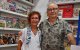 Rosa Bordas i Joan M. Cartanyà, propietaris del Quiosc Llibreia Rosa.