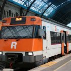 Imagen de archivo de un tren de Rodalies en la Estació de França de Barcelona.