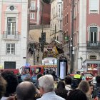 El Ascensor da Glória, uno de los funiculares más emblemáticos del centro de Lisboa, sufrió este miércoles un grave accidente al descarrilar en plena subida