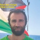 El doctorando Adrià Plazas, detenido en el barco de la Flotilla.