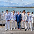 El alcalde Pere Granados y los candidatos de las provincias españolas. A su lado las cuatro demarcaciones de Catalunya