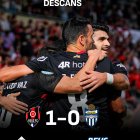 Los jugadores del Reus celebrando el primer gol de Xavi Jaime.