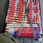 El botín de cajetillas de tabaco confiscadas en Barcelona por la Policía Nacional.