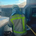 El incendio se ha declarado en la parte trasera de un taller mecánico de Roda de Berà.